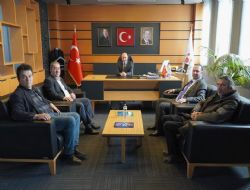 Dr. Oral�a, ba�kan adaylar�ndan anlaml� ziyaret